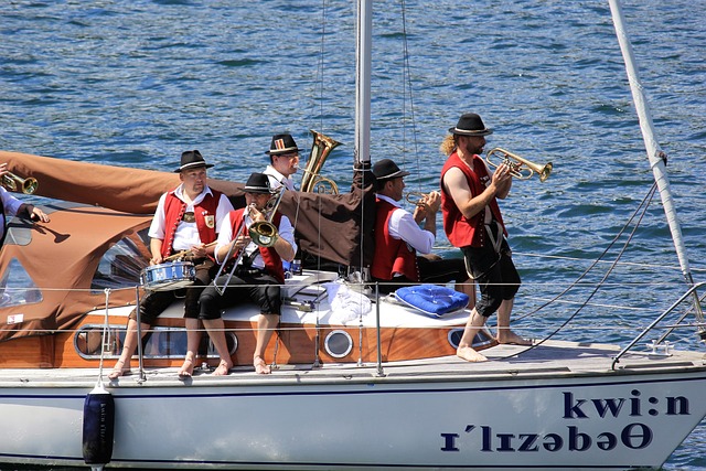 或者豪华自 或者豪华自